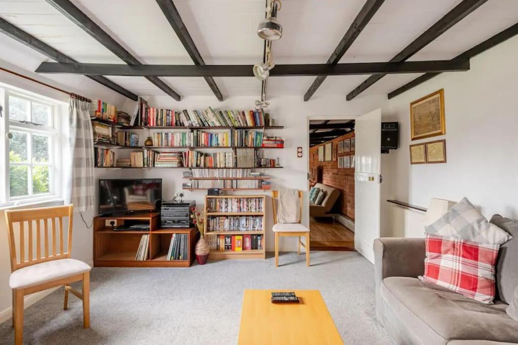 Cozy One-bedroom In Vakantiehuis *